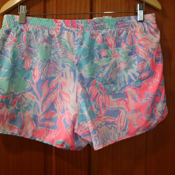 Lilly Pulitzer Luxletic Colorful Floral Print Athletic Shorts LG - Picture 6 of 10